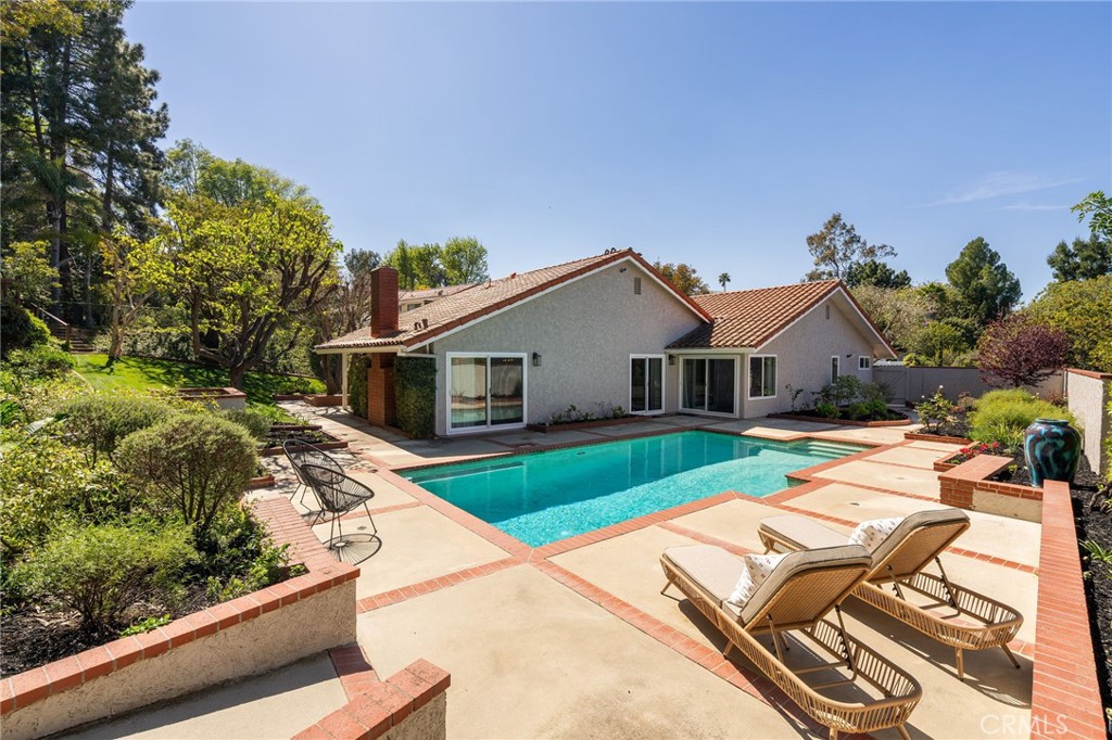 6 Peacock Lane Rolling Hills Estates, CA 90274 - Photo 3 of 38