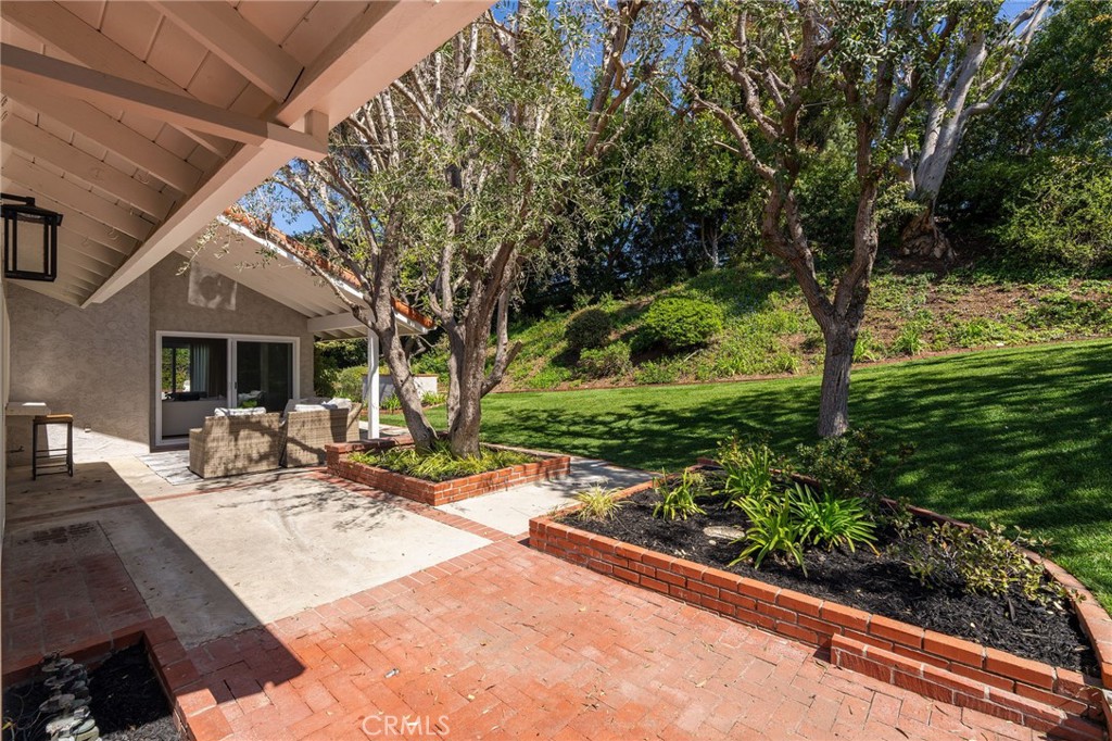 6 Peacock Lane Rolling Hills Estates, CA 90274 - Photo 32 of 38