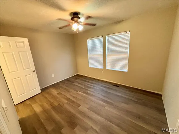 $2,150 | 108 Chestnut Grove Circle, Belleville, IL 62221