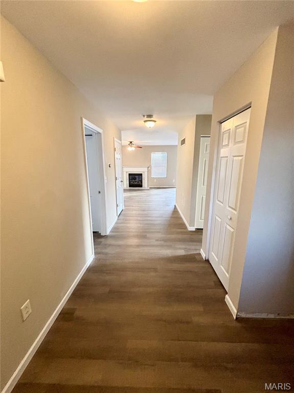 108 Chestnut Grove Circle Belleville, IL 62221 - Photo 2 of 31