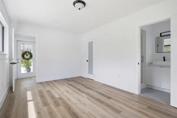 $3,700 | 11434 Southwest 81st Road, Unit 11434, Pinecrest, FL 33156