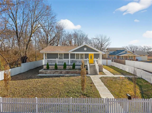 $350,000 | 2455 South 18th Street, Kansas City, KS 66106