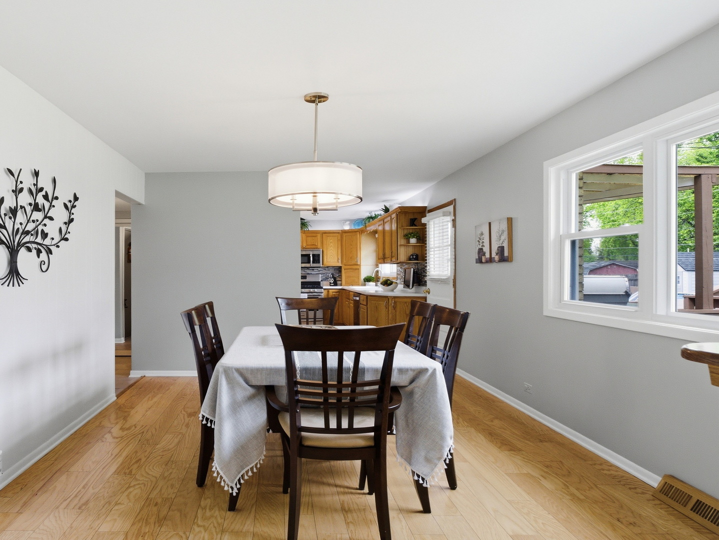 237 North Pioneer Drive Addison, IL 60101 - Photo 12 of 33