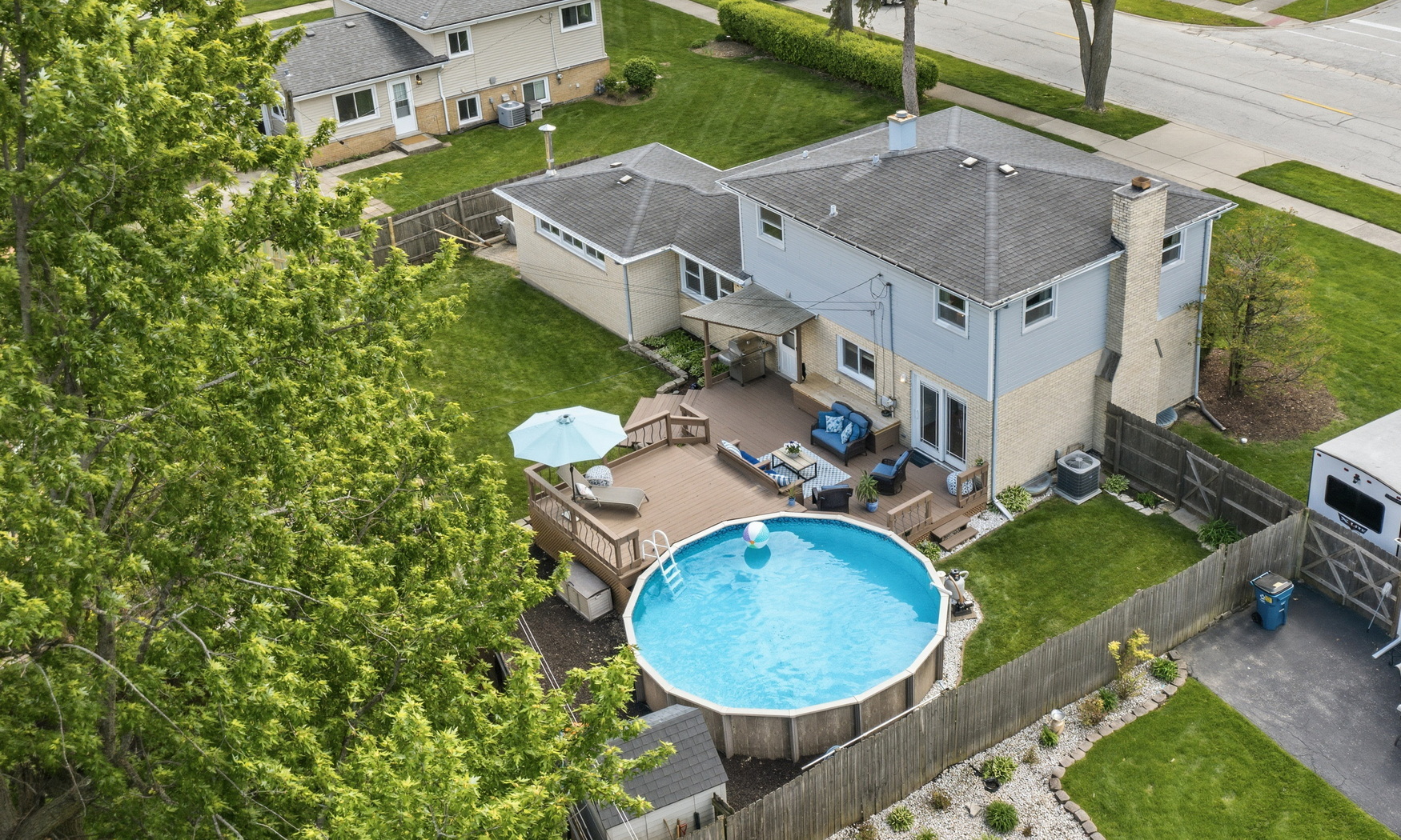 237 North Pioneer Drive Addison, IL 60101 - Photo 26 of 33