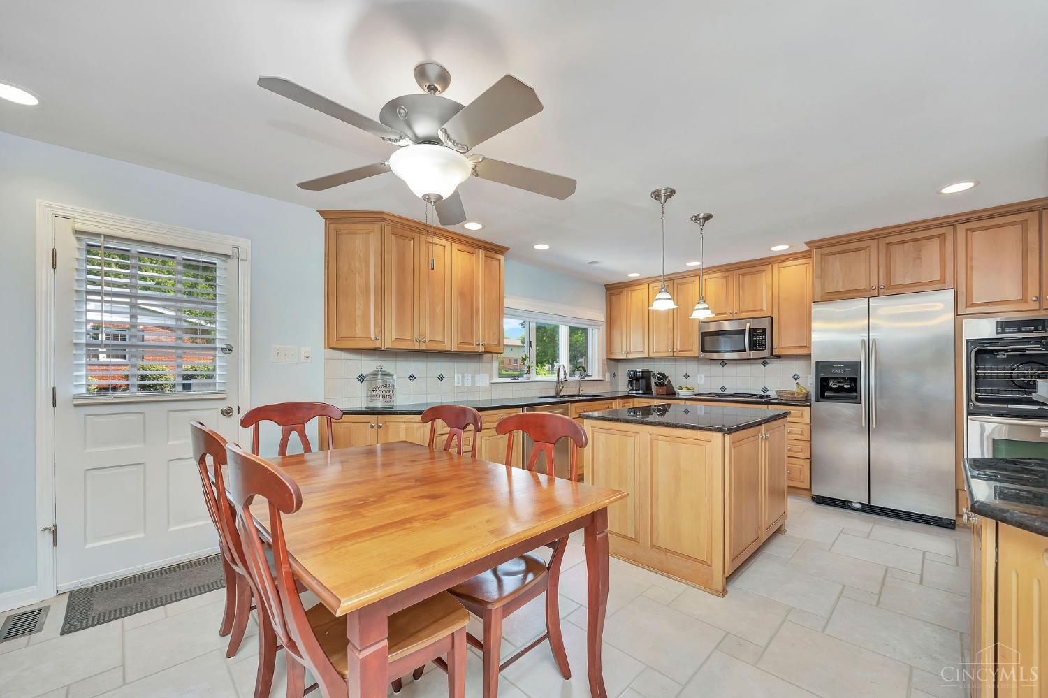 5720 Werk Road Cincinnati, OH 45248 - Photo 12 of 44