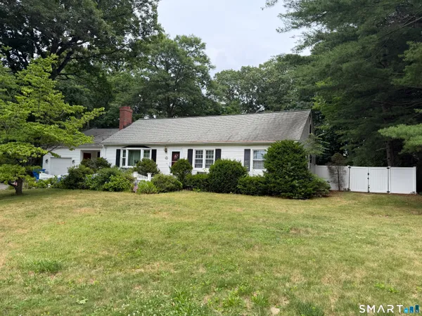 $379,900 | 124 Brentwood Drive, Bristol, CT 06010