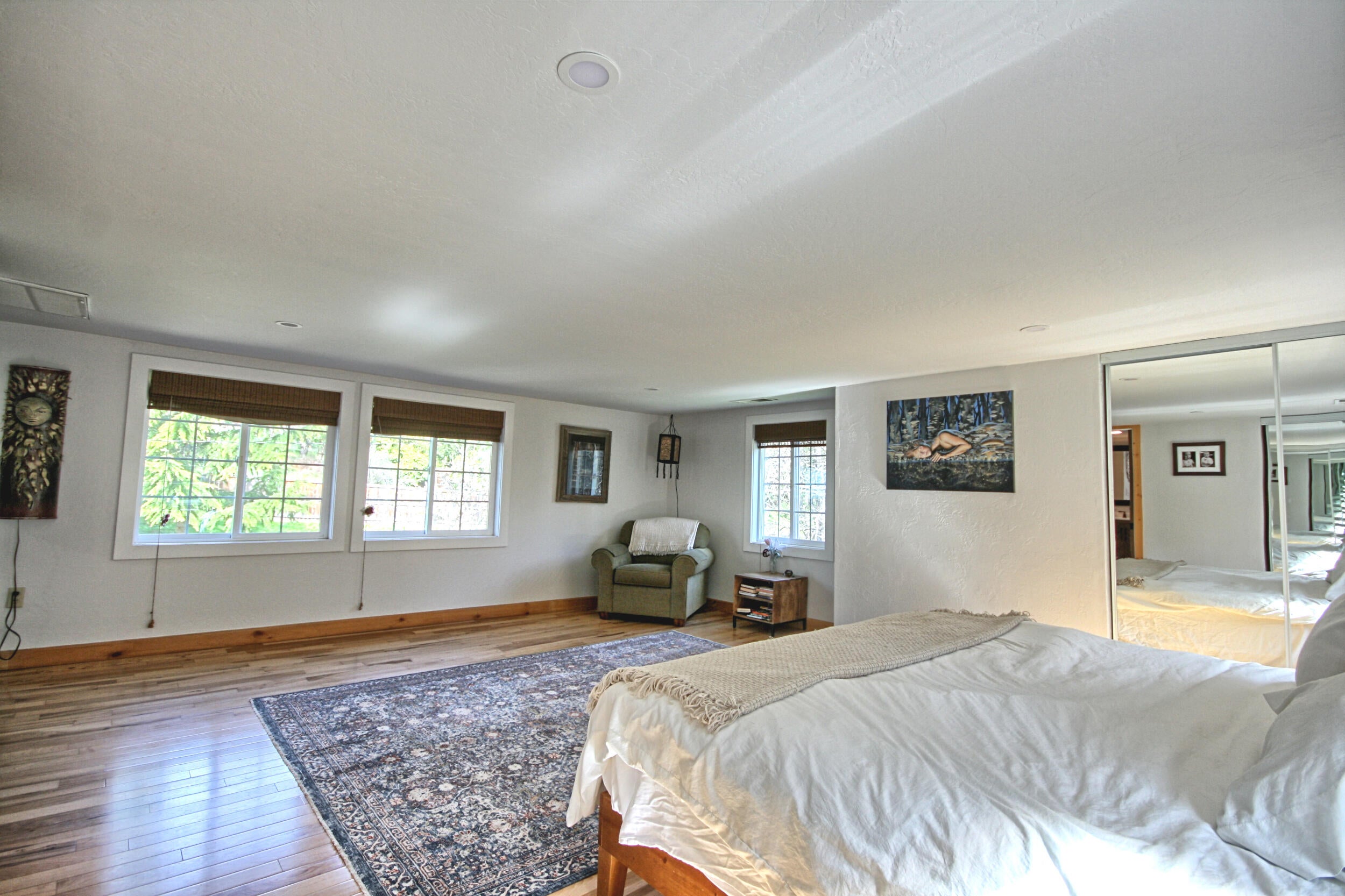 5355 Coleman Creek Road Medford, OR 97501 - Photo 24 of 76 primary suite (1)