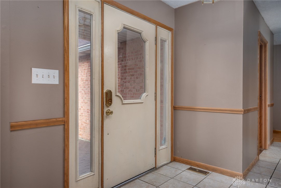 446 Grange Hall Road Beavercreek, OH 45430 - Photo 12 of 42