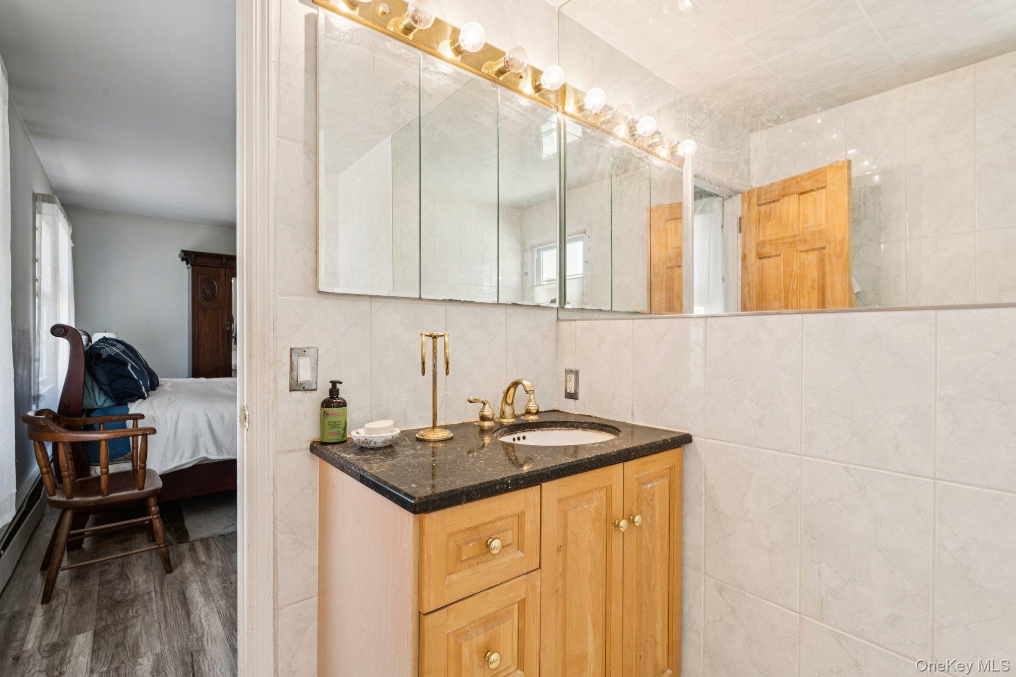 2 3 Pond Road Smithtown, NY 11787 - Photo 19 of 40 Second Primary Bathroom with Sink, Bidet and Toilet