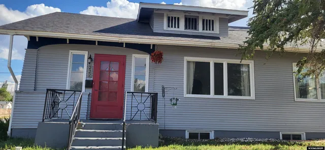 $325,000 | 222 East Maple Street, Rawlins, WY 82301