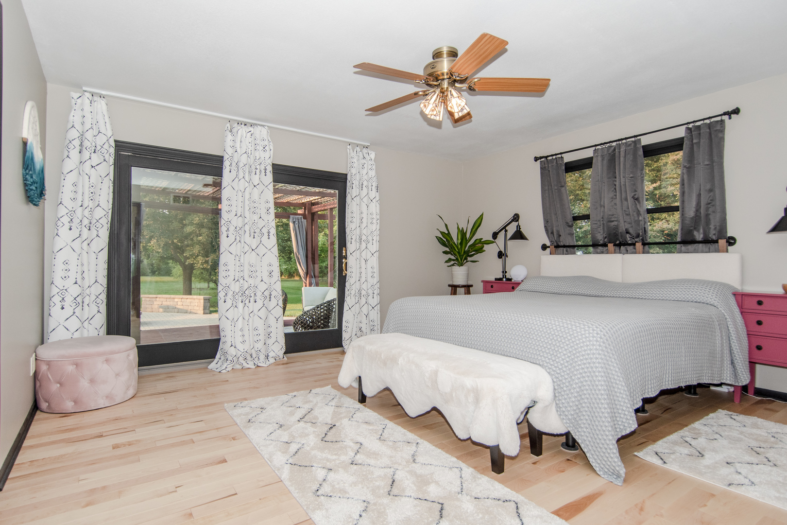 1450 Airport Road Morris, IL 60450 - Photo 23 of 43 a bedroom with a large bed and a window
