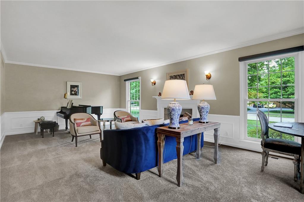 8836 Kirkham Road Indianapolis, IN 46260 - Photo 11 of 54 Gallery Image 11