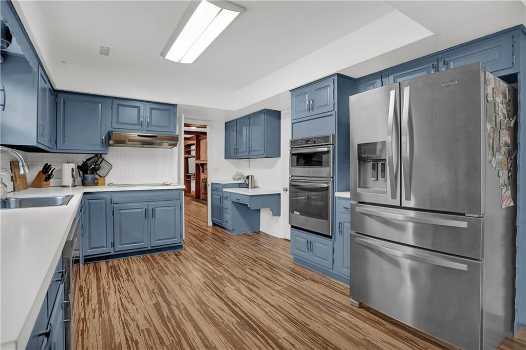 8836 Kirkham Road Indianapolis, IN 46260 - Photo 23 of 54 Gallery Image 23