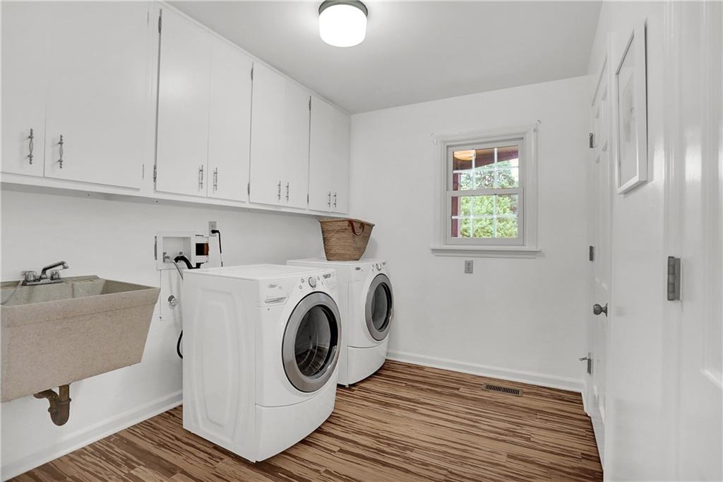 8836 Kirkham Road Indianapolis, IN 46260 - Photo 26 of 54 Gallery Image 26