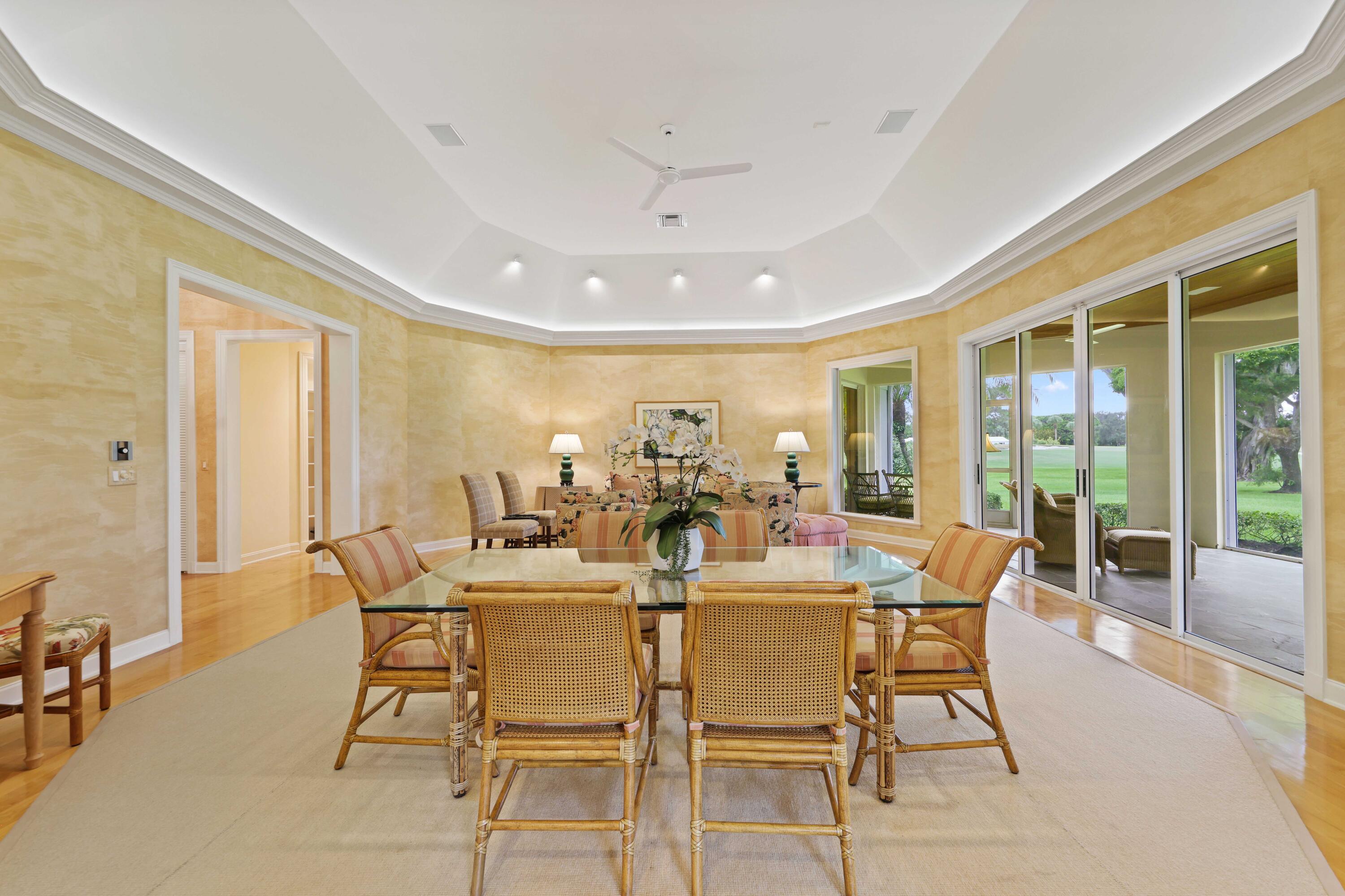 5 Country Road East, Unit A Boynton Beach, FL 33436 - Photo 11 of 50 Dining Area