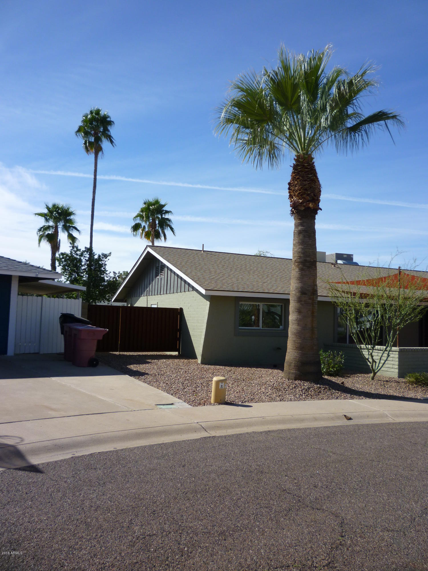 8325 East Valley View Road Scottsdale, AZ 85250 - Photo 3 of 38 3-RV Metal Gate