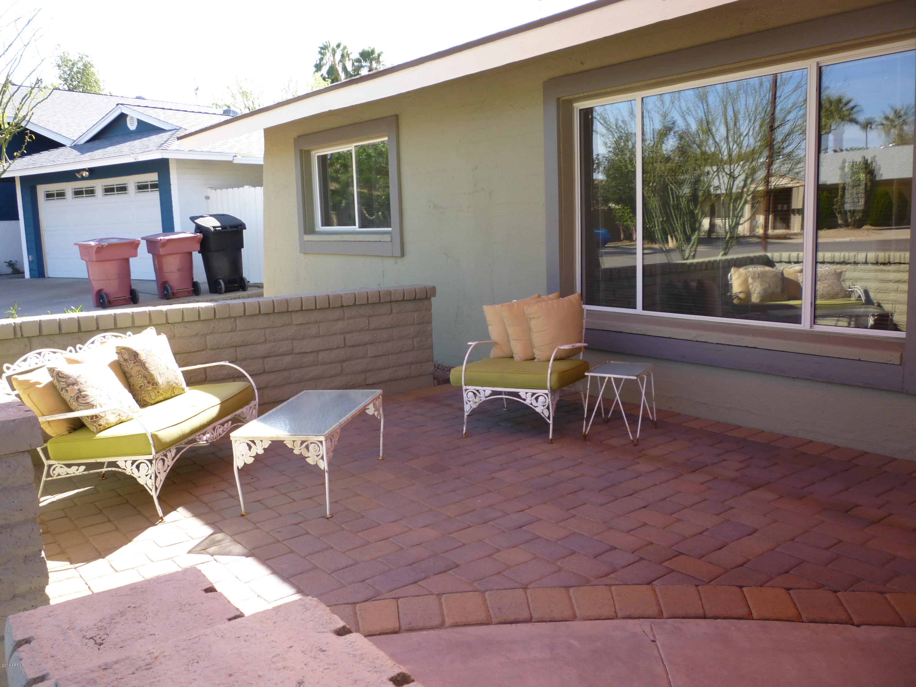 8325 East Valley View Road Scottsdale, AZ 85250 - Photo 4 of 38 4-Paver Courtyard
