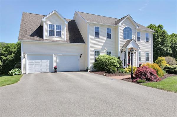 11 Brook Hill Road Sturbridge, MA 01518 - Photo 2 of 26