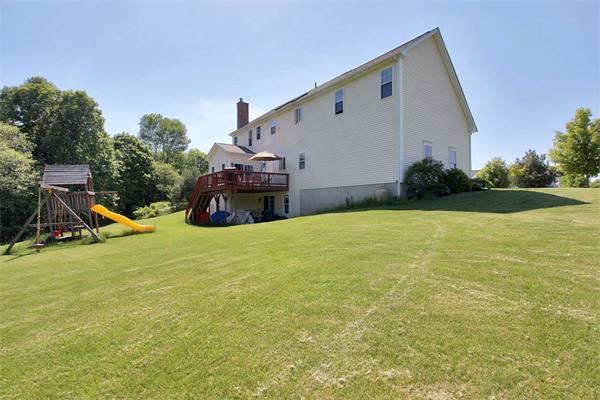 11 Brook Hill Road Sturbridge, MA 01518 - Photo 24 of 26