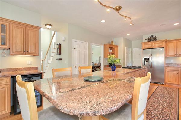 11 Brook Hill Road Sturbridge, MA 01518 - Photo 4 of 26