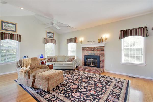 11 Brook Hill Road Sturbridge, MA 01518 - Photo 8 of 26