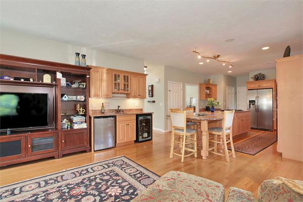 11 Brook Hill Road Sturbridge, MA 01518 - Photo 10 of 26