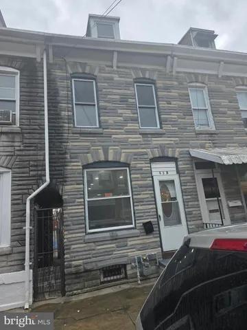 $1,525 | 158 West Green Street, Reading, PA 19601