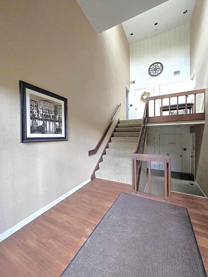 744 Old Barn Road, Unit A Lake Barrington, IL 60010 - Photo 31 of 39 Gallery Image 31