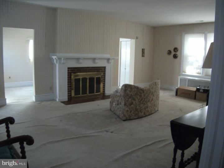 16 Ambler Road Cherry Hill, NJ 08002 - Photo 5 of 23 Living Room