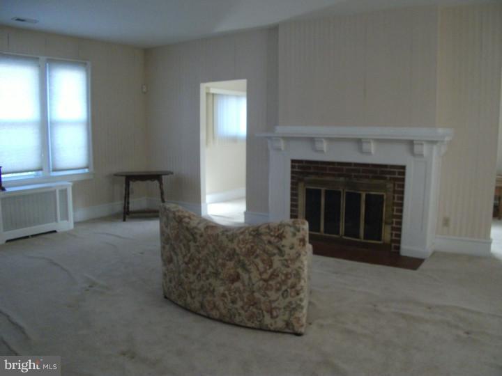 16 Ambler Road Cherry Hill, NJ 08002 - Photo 6 of 23 Living Room