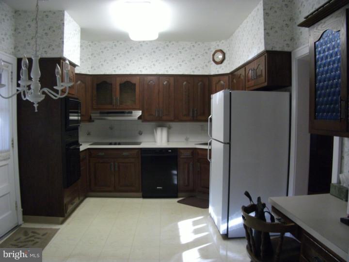 16 Ambler Road Cherry Hill, NJ 08002 - Photo 9 of 23 Kitchen