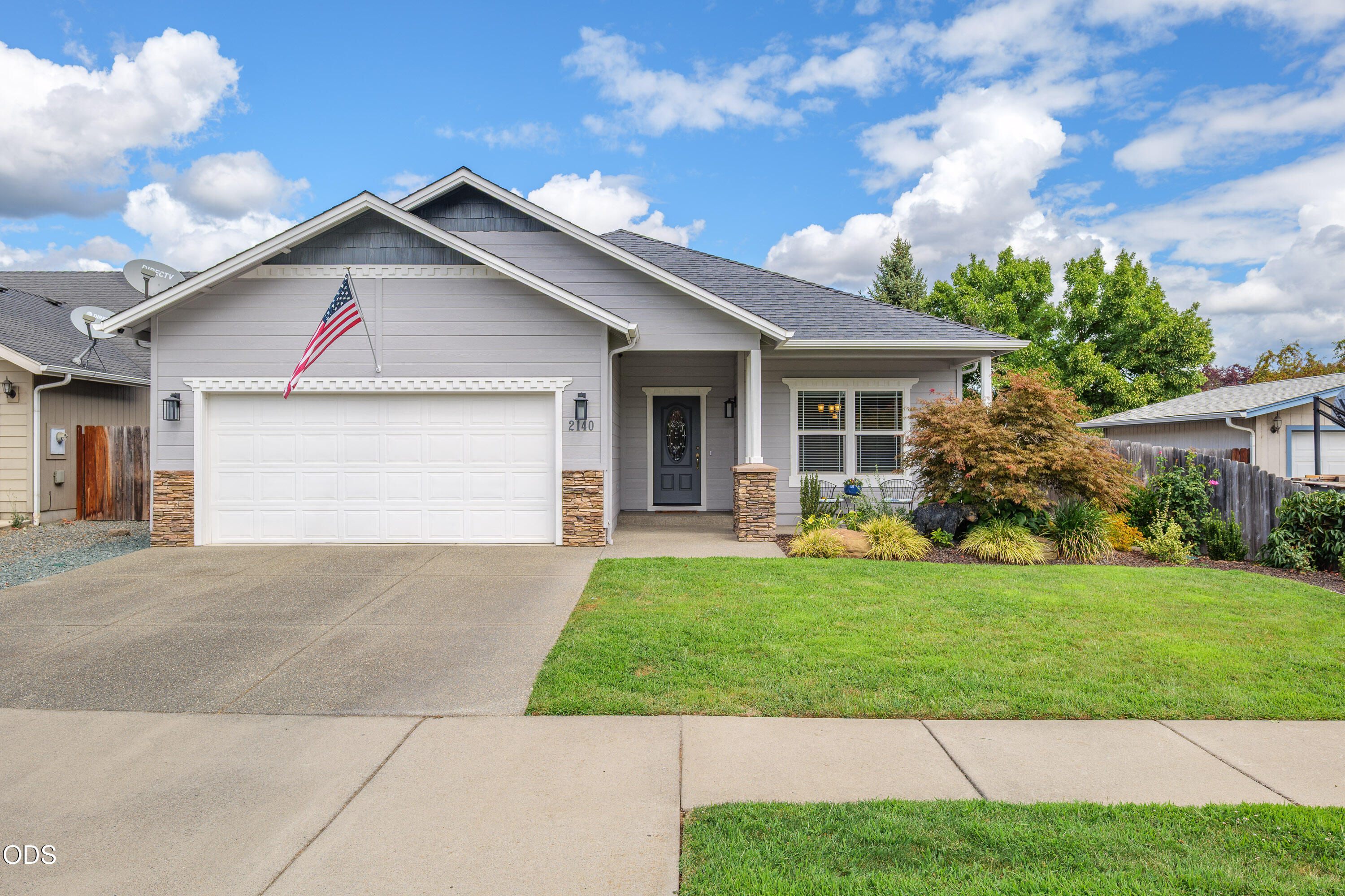 2140 Southwest Nick Way Grants Pass, OR 97527 - Photo 1 of 39