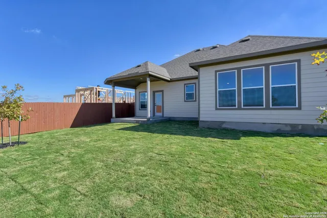 $434,990 | 171 Heidi Hill, Castroville, TX 78009