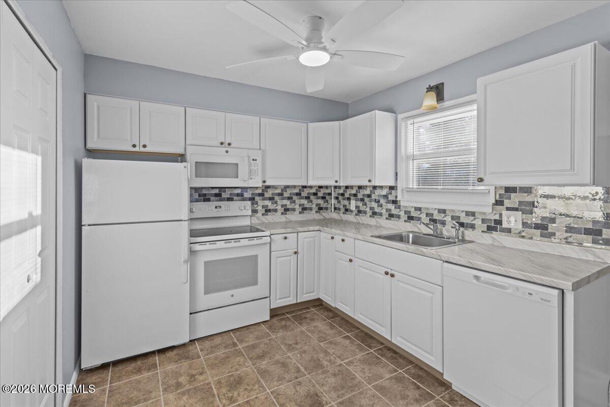 417 Riverview Road Forked River, NJ 08731 - Photo 8 of 26 11-IMG_4593