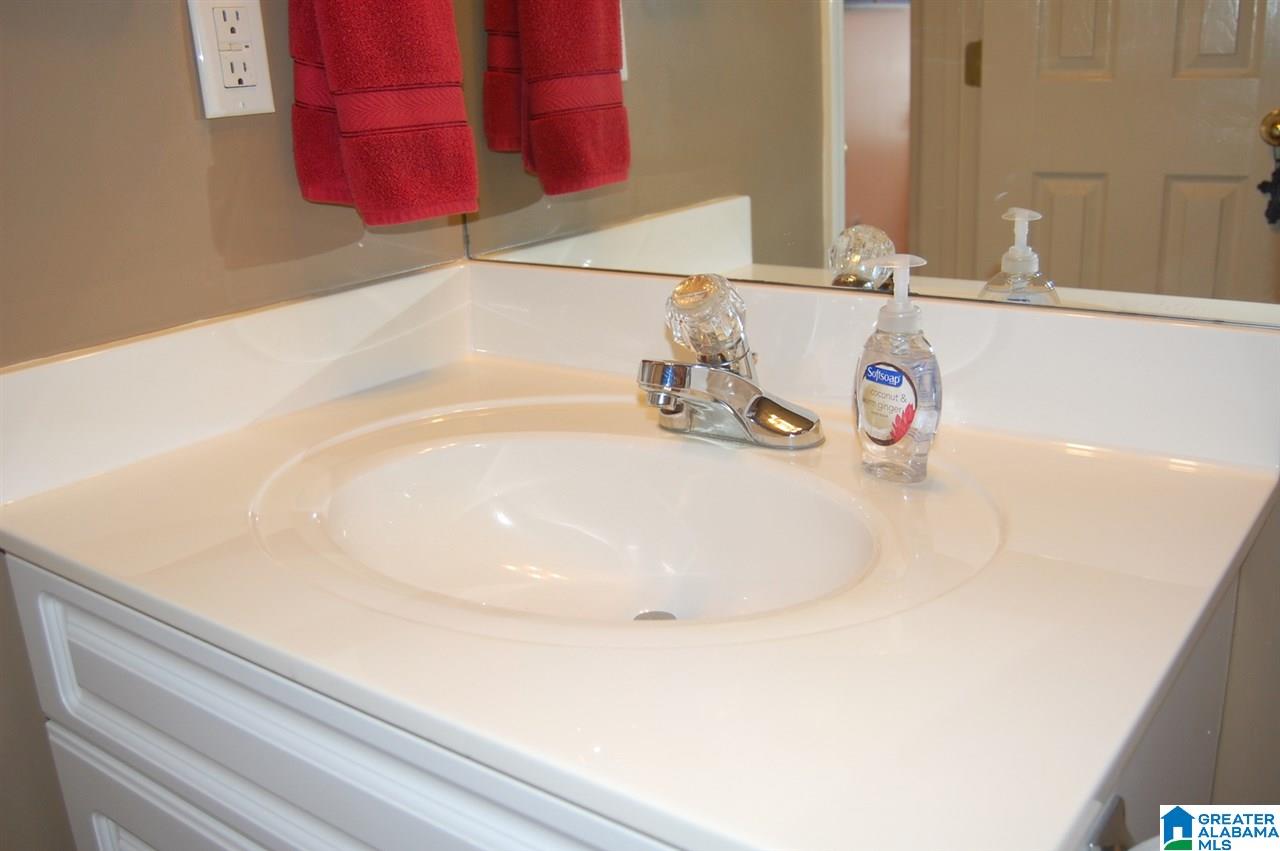 1884 Kent Circle Leeds, AL 35094 - Photo 41 of 45