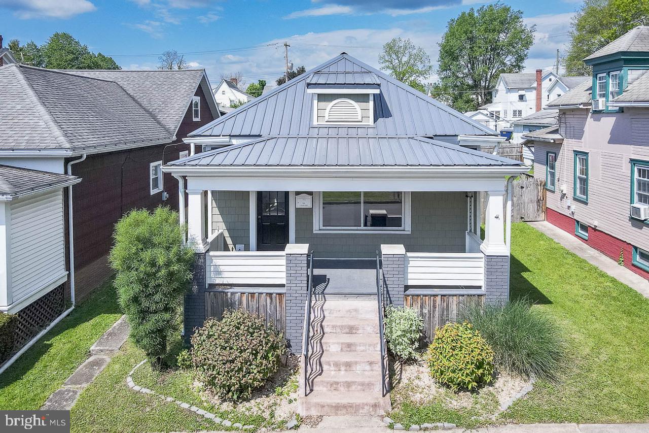 1606 Oneida Street Huntingdon, PA 16652 - Photo 2 of 38