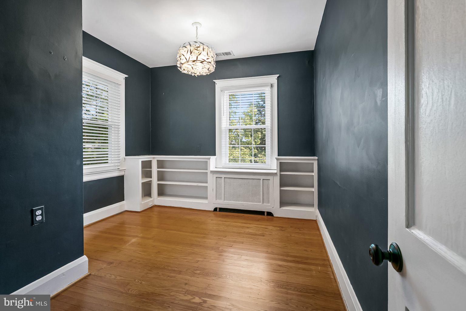 2411 Everton Road Baltimore, MD 21209 - Photo 21 of 42