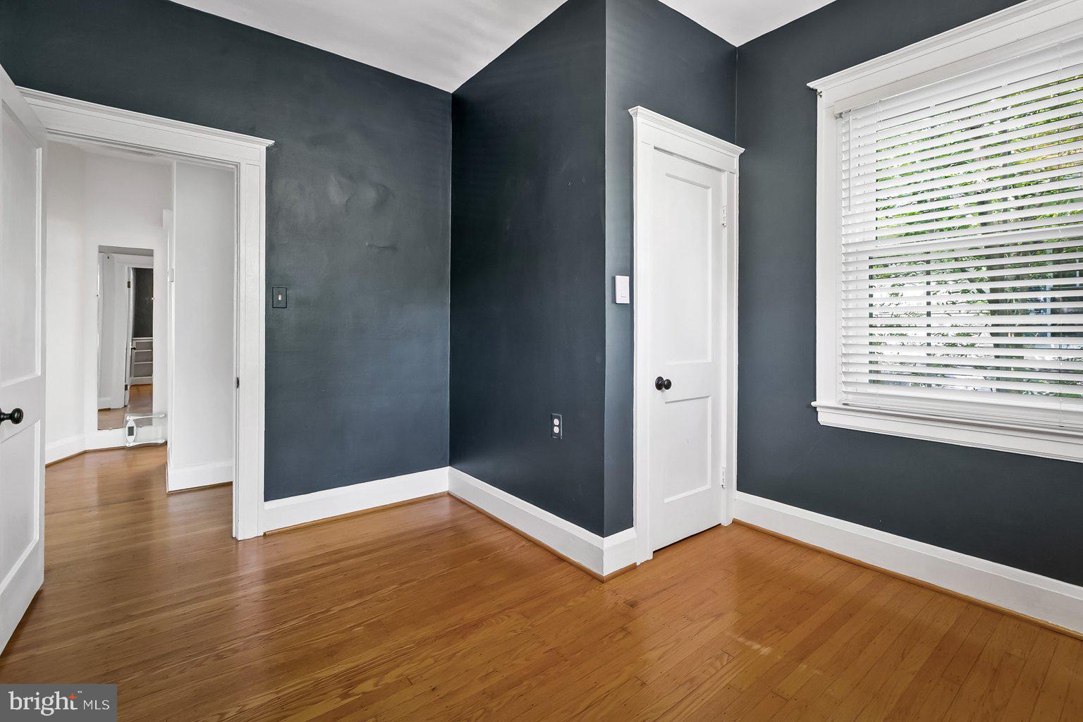 2411 Everton Road Baltimore, MD 21209 - Photo 22 of 42