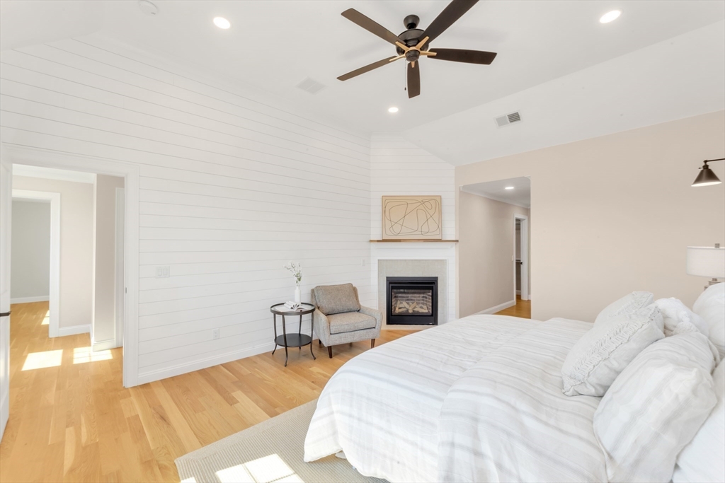 17 Starling Street Boston, MA 02132 - Photo 26 of 30