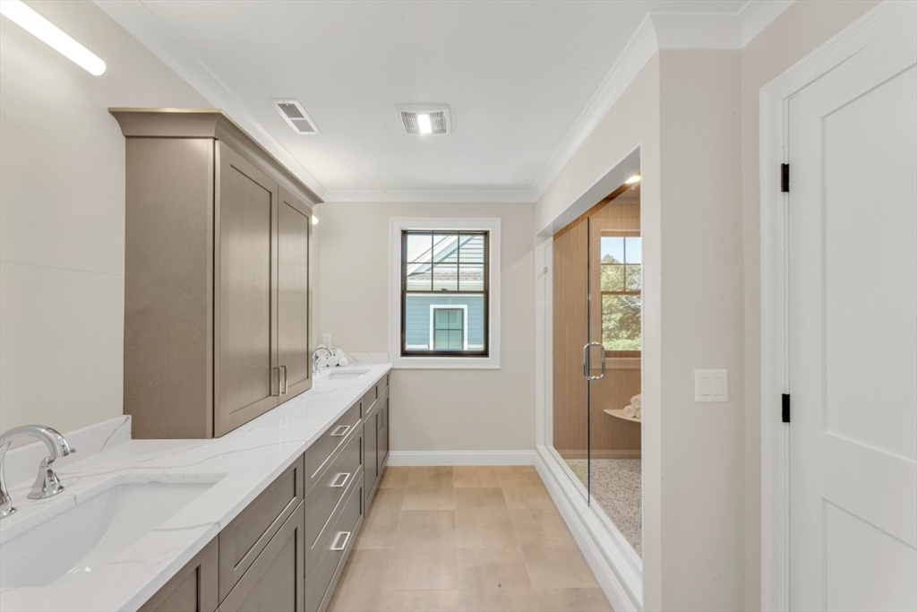 17 Starling Street Boston, MA 02132 - Photo 30 of 30