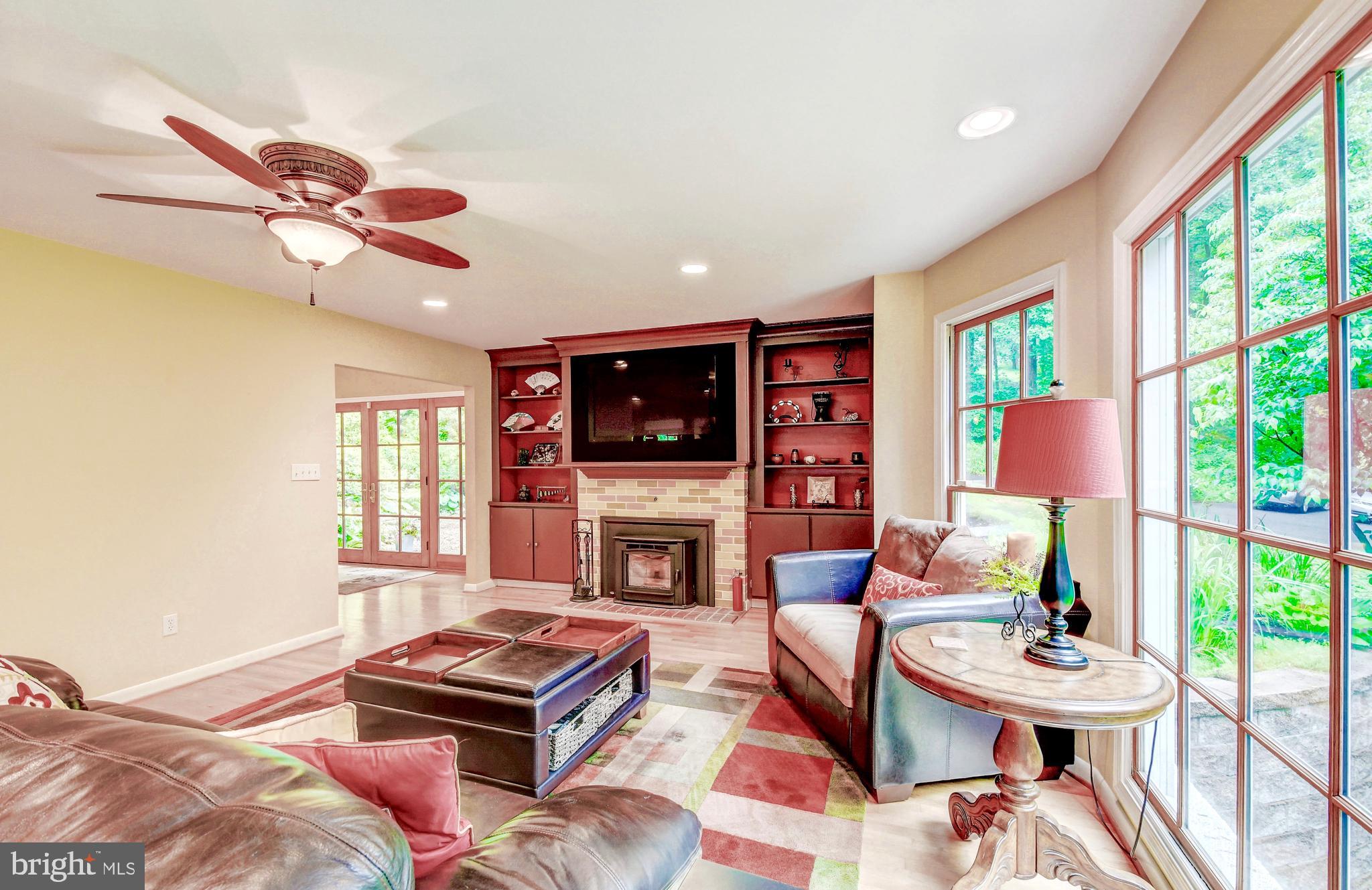13808 Longnecker Road Glyndon, MD 21136 - Photo 11 of 40 Great Room with fireplace/pellet stove