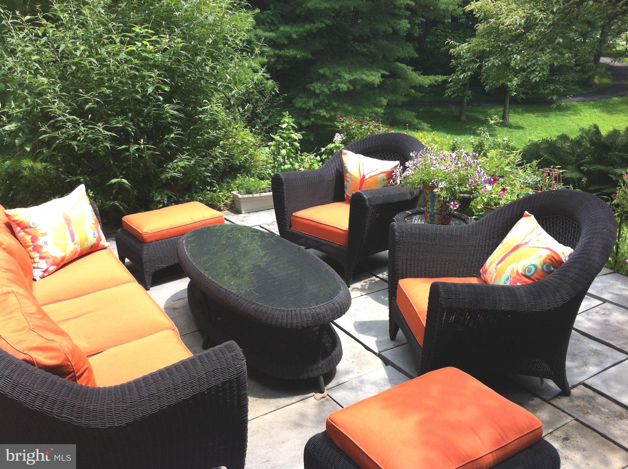 13808 Longnecker Road Glyndon, MD 21136 - Photo 17 of 40 Entertaining amidst lush gardens