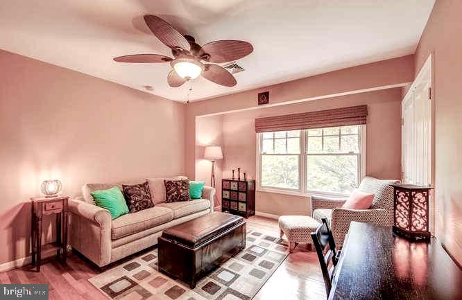 13808 Longnecker Road Glyndon, MD 21136 - Photo 25 of 40 Second Bedroom w/walk in closet