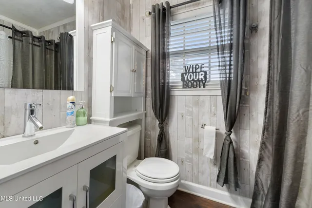 $325,000 | 2510 Parkwood Place, Ocean Springs, MS 39564