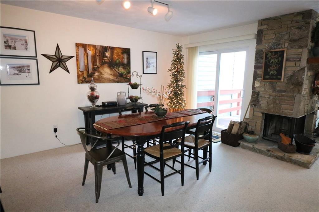 1854 Eagles Ridge Way Hidden Valley, PA 15502 - Photo 5 of 25 Dining Area