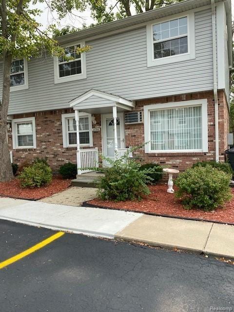 27784 Reo Road, Unit 6 Grosse Ile, MI 48138 - Photo 2 of 38