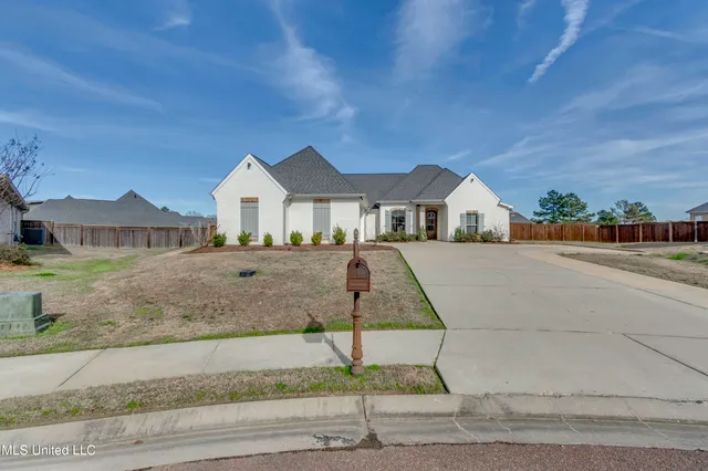 $425,000 | 705 Queens Court, Flowood, MS 39232