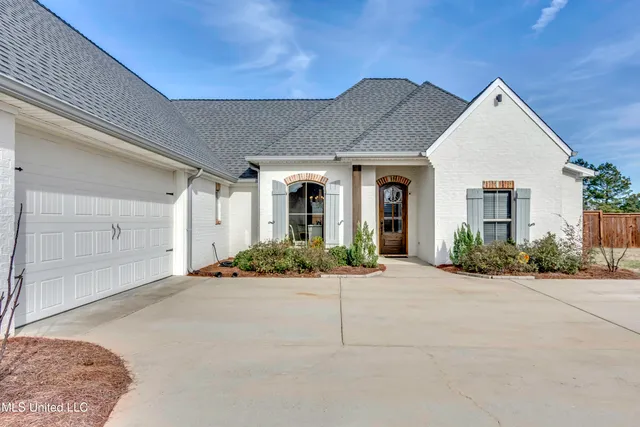 $425,000 | 705 Queens Court, Flowood, MS 39232