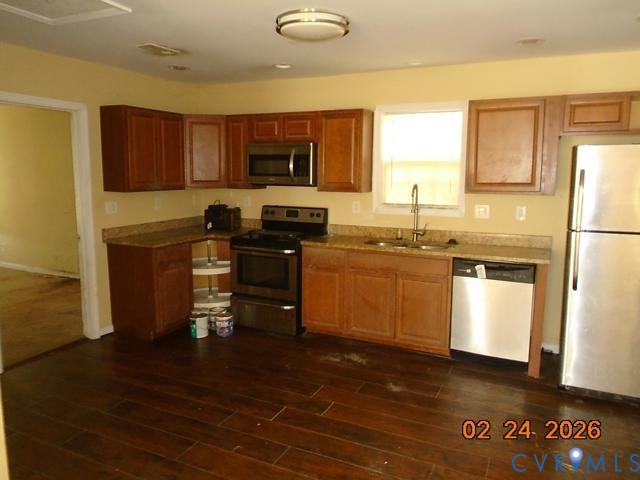 3034 Bradley Farm Road Tappahannock, VA 22560 - Photo 5 of 14 Kitchen featuring stainless steel appliances, dark