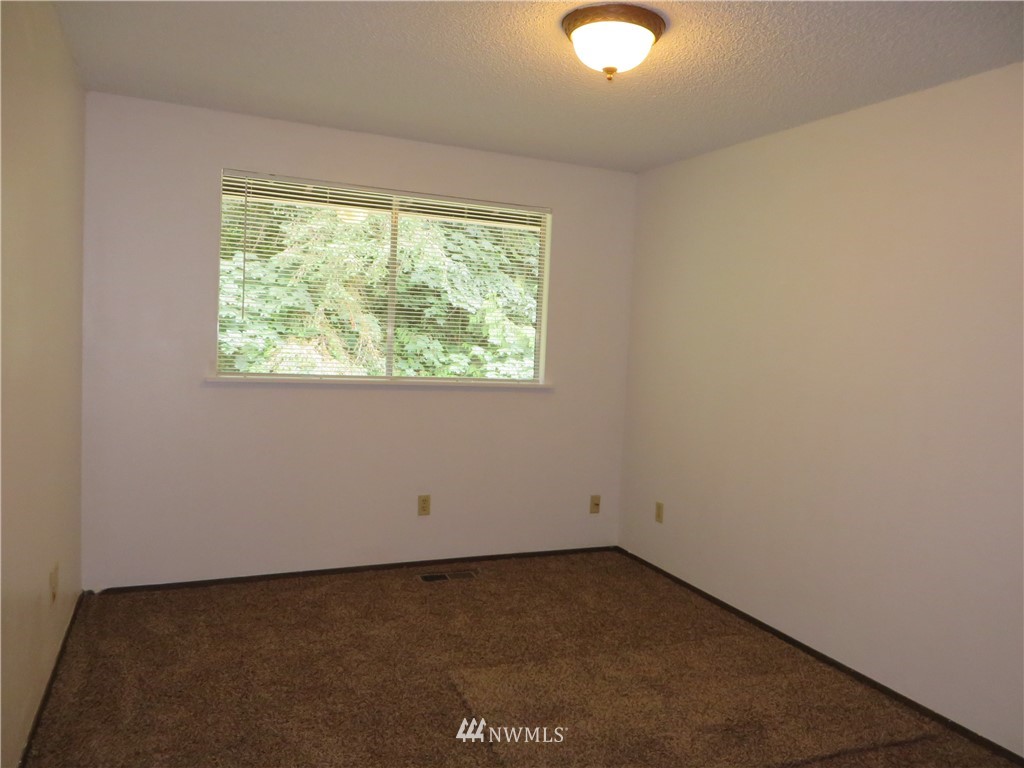 7409 Fairview Road Southwest, Unit 20 Olympia, WA 98512 - Photo 7 of 20 Gallery Image 7